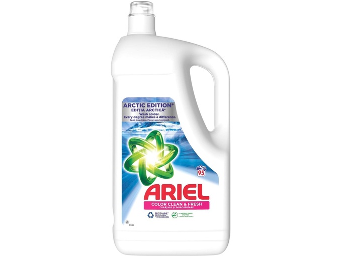 Ariel Tečni deterdžent Regular 4.75L 95 pranja